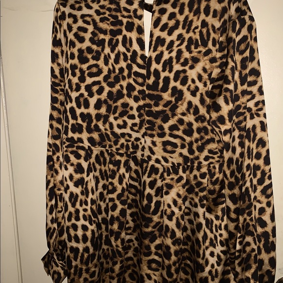 Leopard Shirt🔴 - Picture 2 of 3